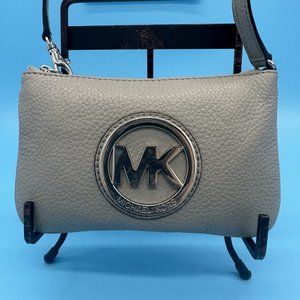 COPY - 501. EUC Michael Kors Gray and Silver Pebbled Leather Wristlet